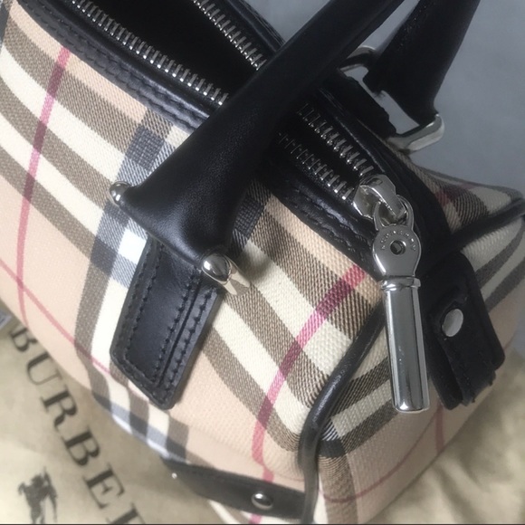 Burberry bag - Picture 3 of 8